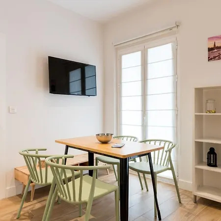 Apartamento Santa Barbara Suites, Sevilha