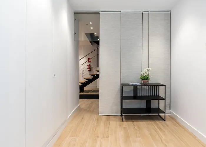 Santa Barbara Suites, * 세비야