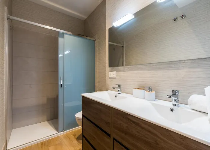 Santa Barbara Suites, 세비야