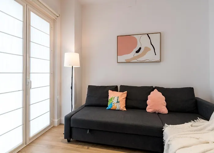 Santa Barbara Suites, 아파트 세비야